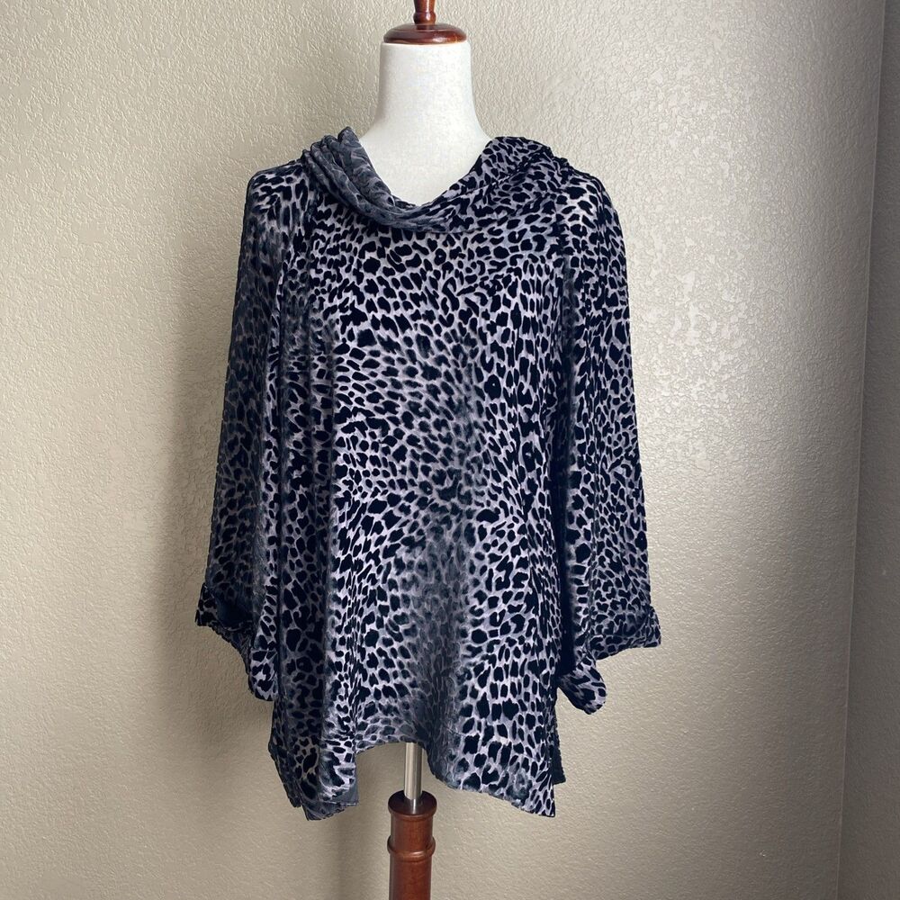 Tommy Bahama Women’s Size Large Tropical Animal Print Burnout Cowl Top